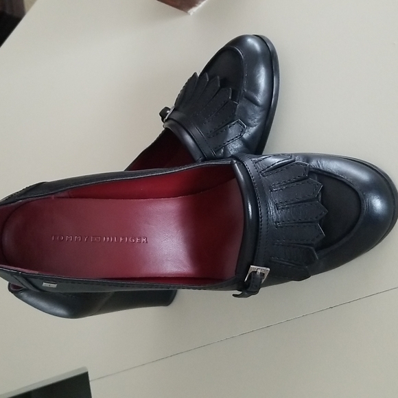 Tommy Hilfiger heels - Picture 1 of 9